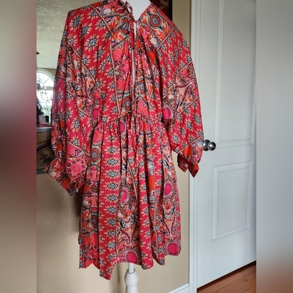 💐NEW!  V-Neck Tribal Print Ruched Swing Dress - Picture 10 of 12